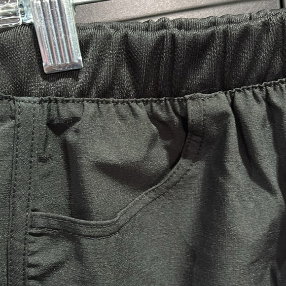 Carhartt Lightweight Ripstop work shorts,4 pocket,elastic waist,wicks sweat,logo - Picture 2 of 8
